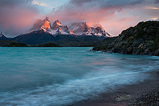 黎明,上方,拉哥裴赫湖,托雷德裴恩国家公园,巴塔哥尼亚,智利