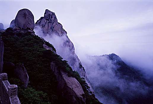 安徽,天柱山,云海,雾,蓝天,湖水,雨