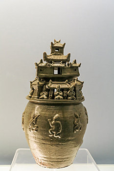 上海博物馆藏西晋青釉堆塑楼阙人物罐