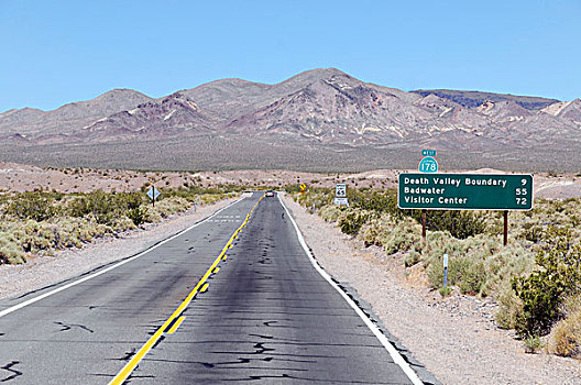 道路,死谷,死亡谷国家公园,加利福尼亚,美国,北美