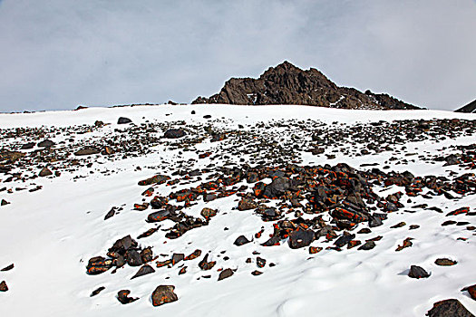 冬季徒步天山