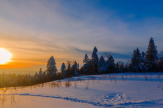 雪岭夕照