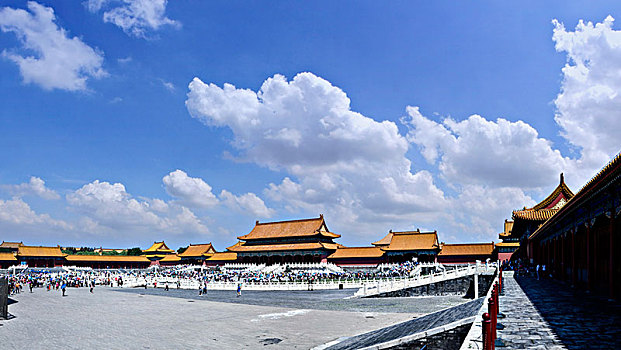北京故宫太和殿广场