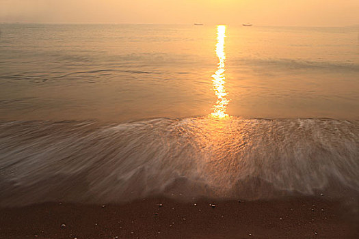 海滩日出