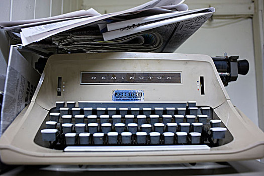 60年代,雷明顿,打字机,台案,报纸,堆积,上面