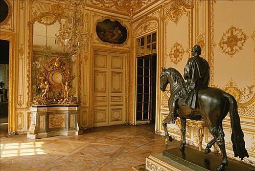 法国,法兰西岛,伊夫利纳,凡尔赛宫,城堡,柜子,骑马雕像