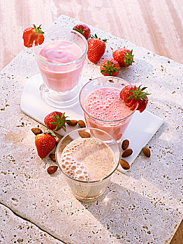 冰冻,草莓,脱脂奶,杏仁乳