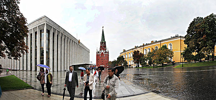 俄罗斯克里姆林宫高墙内,政府办公楼,右,左会议厅