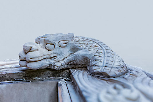 北京市什刹海龙纹石刻雕塑建筑