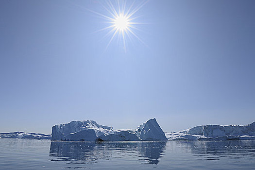 太阳,上方,冰山,迪斯科湾,雅各布港冰川,伊路利萨特,格陵兰