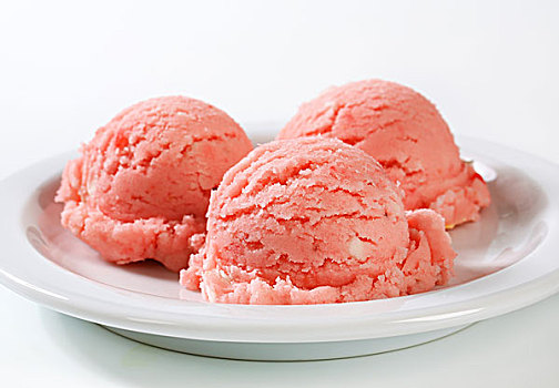草莓冰糕