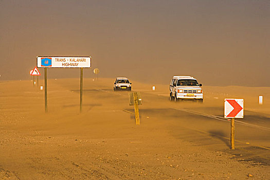 公路,沙暴,纳米布沙漠,斯瓦科普蒙德,纳米比亚