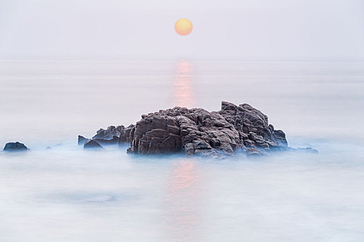 海滨礁石公园海景,山东省日照市任家台