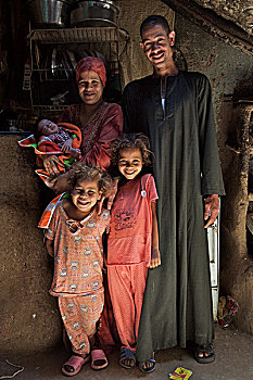 26岁,诞生,儿子,3星期大,休息,家庭,乡村,地区,埃及,六月,2007年