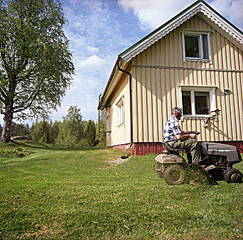 男人,工作,花园,芬兰