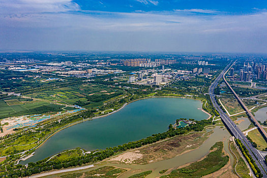 航拍河南郑州象湖生态湿地公园,郑州白沙园区