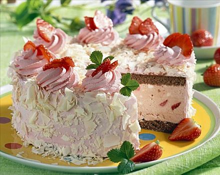 草莓冰激凌,蛋糕,块