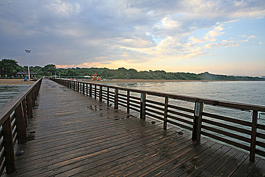 北戴河,沙滩,阳伞,夏日,浴场,游客,海边,海浪,海岸线,栈桥