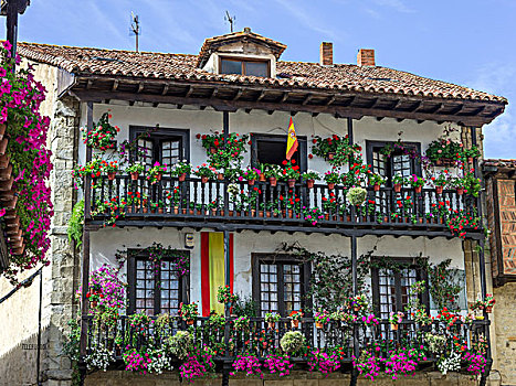 花,遮盖,露台,大广场,桑蒂亚纳德尔玛卢,坎塔布里亚,西班牙,欧洲