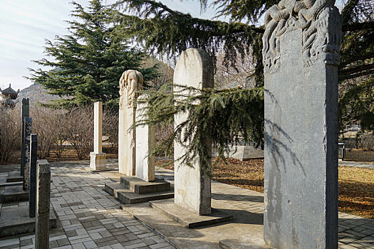 全国文保河北省保定市长信公园满城汉墓