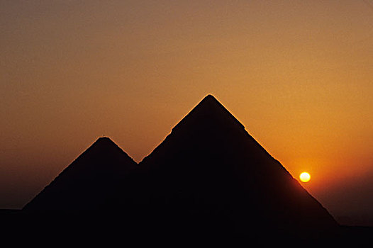 吉萨金字塔,日出