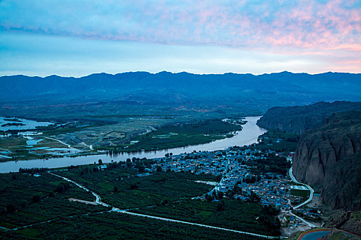 黄河日出