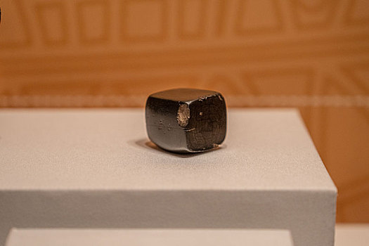 秘鲁印加博物馆藏印加帝国灰石锤