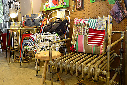 家具店homeless,水管造的椅子,香港中环