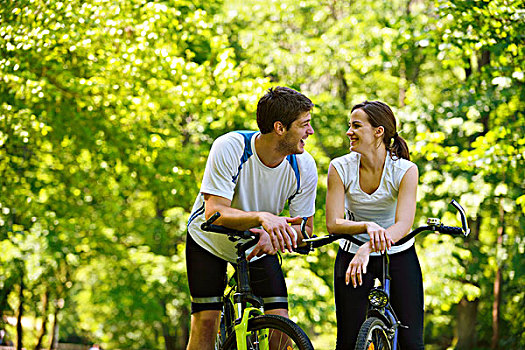 幸福伴侣,骑自行车,户外