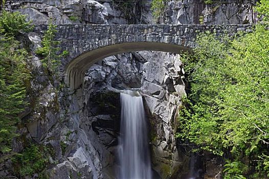 瀑布,桥,雷尼尔山国家公园,华盛顿,美国