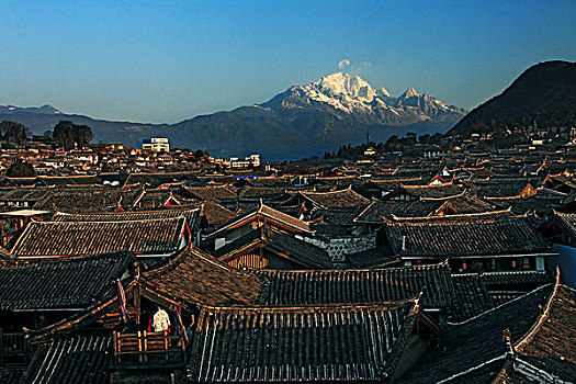 丽江与雪山