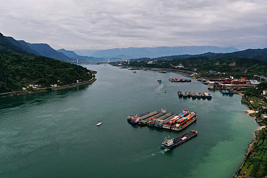 雨后三峡