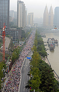 2018重庆国际女子半程马拉松赛