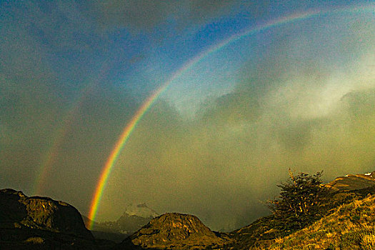 彩虹,上方,顶峰,单独,国家公园,洛斯格拉希亚雷斯,巴塔哥尼亚,阿根廷