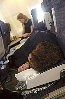 睡觉,飞机