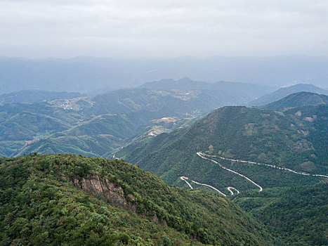 航拍浙江金华磐安山顶风景