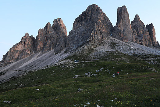 三峰山,拉瓦莱多