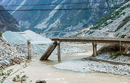 汶川大地震,四年后