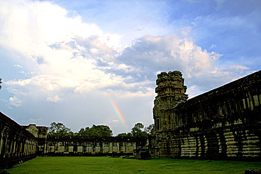 柬埔寨的建筑和彩虹