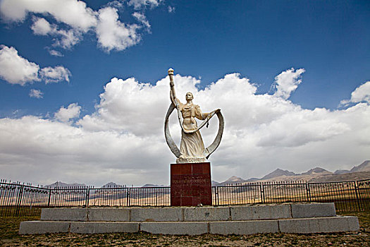 11届亚运会,圣火,取火点,纪念像,西藏