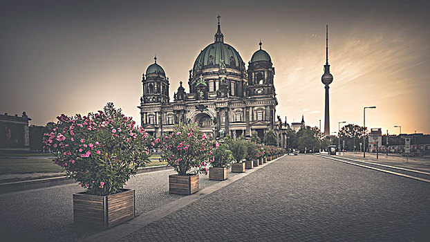 柏林大教堂,电视塔,柏林,德国,欧洲