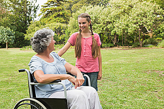 孙女,祖母,轮椅,公园