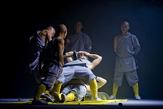 水泥,石板,僧侣,躺着,床,钉子,少林,展示,2009年,柏林,德国
