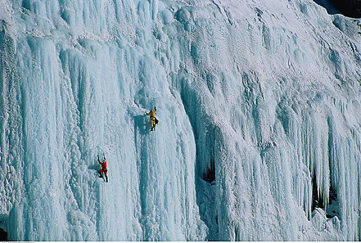 两个人,攀冰,班芙,艾伯塔省,加拿大