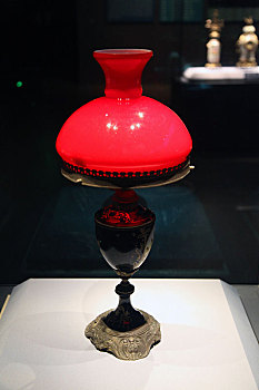 海南琼海,十九世纪琉璃台灯