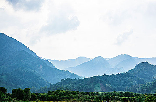 桂林山景秋色