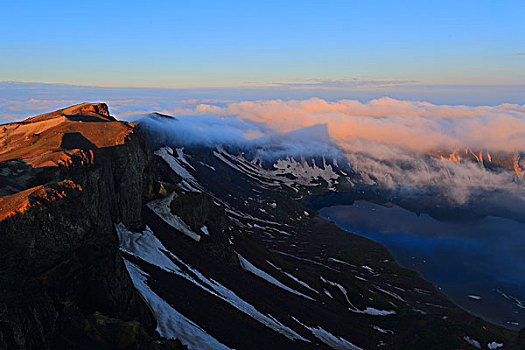 日出长白山