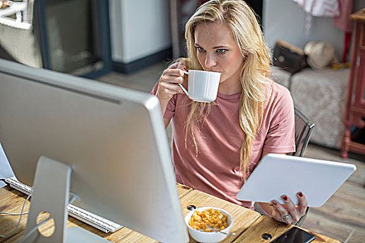 女人,电脑,喝咖啡,拿着,数码
