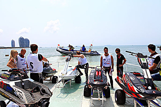摩托艇表演和动力艇比赛