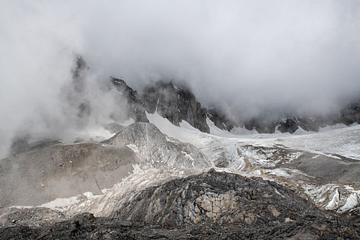 玉龙雪山